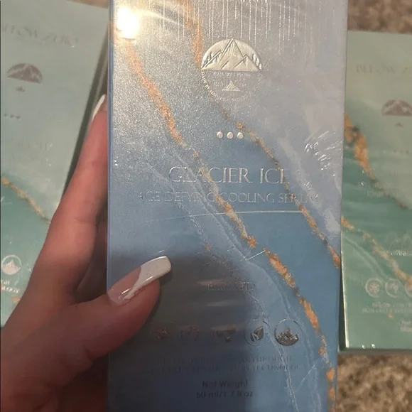 Below Zero Arctic Glow Set - Picture 3 of 4